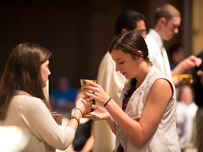 Student eucharistic minister